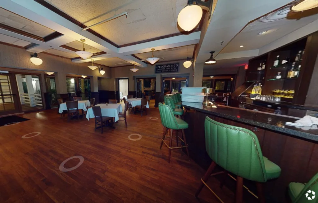 GeoMaus serving Restaurants - matterport virtual tour gopro3 -Bar walkthrough